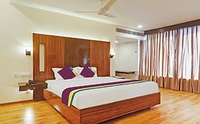 Treebo Premium Seven Lake View